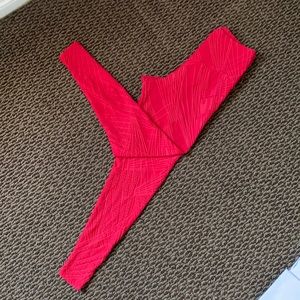 Onzie selenite leggings red